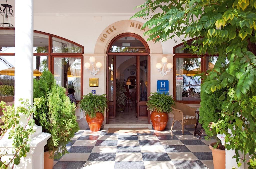 Hotel Miramar Port de Pollenca Bagian luar foto